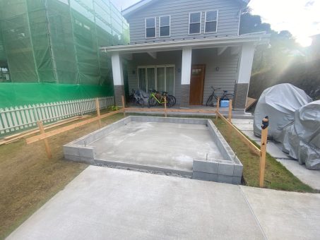 葉山　ガレージ　基礎工事