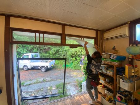 葉山町　長柄　カバー工法　LIXIL　リプラス　施工中