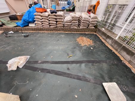 葉山　防草シート　植栽工事