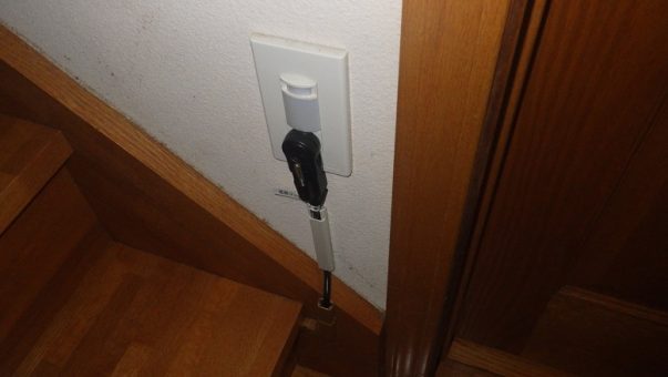 昇降機　タスカルアルーラ　電源